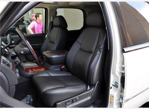 凯雷德ESCALADE 2009款 6.0 Hybrid 车厢座椅   前排空间