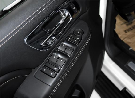 凯雷德ESCALADE 2013款 6.2L ESV铂金版加长型 车厢座椅   门窗控制