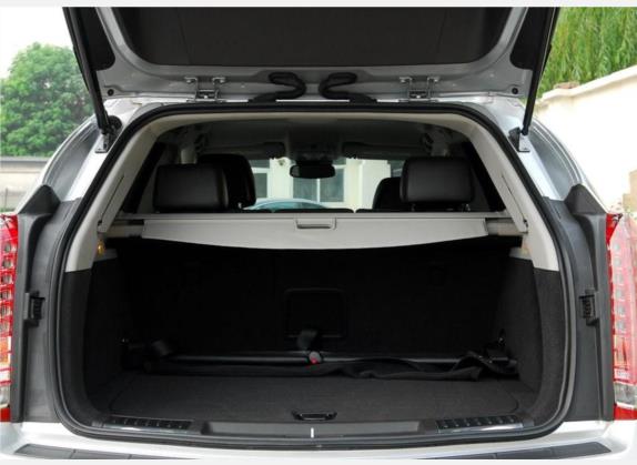 凯迪拉克SRX 2010款 3.0L 豪华版 车厢座椅   后备厢