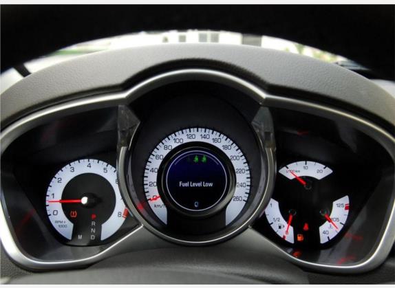 凯迪拉克SRX 2010款 3.0L 豪华版 中控类   仪表盘