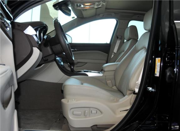 凯迪拉克SRX 2011款 3.0L 豪华型 车厢座椅   前排空间