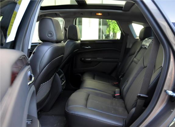 凯迪拉克SRX 2012款 3.0L 精英型 车厢座椅   后排空间