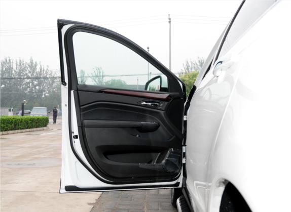 凯迪拉克SRX 2012款 3.0L 领先型 车厢座椅   前门板