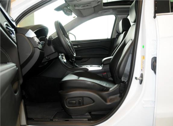凯迪拉克SRX 2013款 3.0L 舒适型 车厢座椅   前排空间