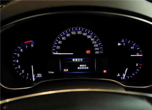 凯迪拉克SRX 2013款 3.0L 精英型 中控类   仪表盘