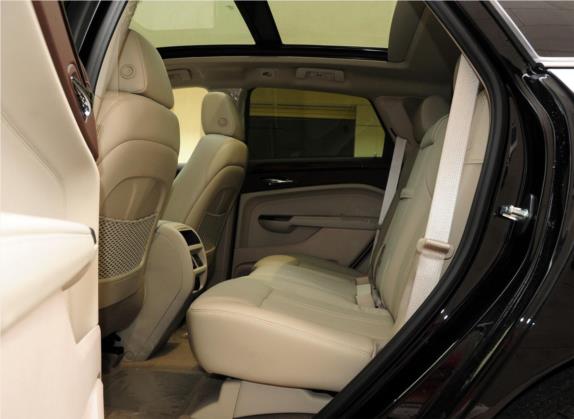 凯迪拉克SRX 2013款 3.0L 豪华型 车厢座椅   后排空间