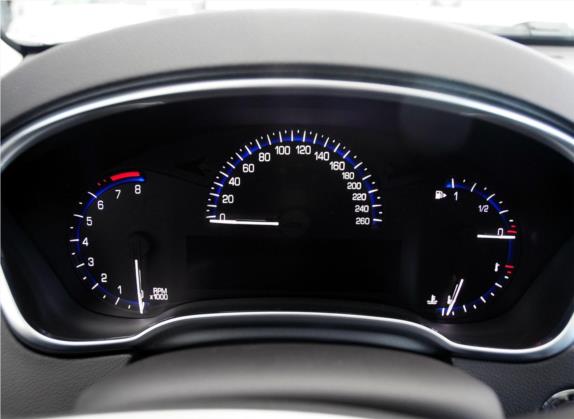 凯迪拉克SRX 2013款 3.6L 旗舰型 中控类   仪表盘
