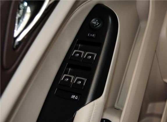 凯迪拉克SRX 2014款 3.0L 旗舰型 车厢座椅   门窗控制