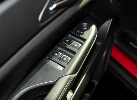 凯迪拉克SRX 2014款 3.0L 精英型 车厢座椅   门窗控制