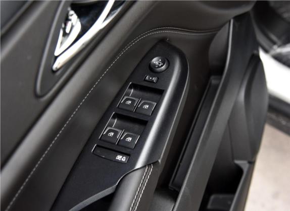 凯迪拉克SRX 2015款 3.0L 舒适型 车厢座椅   门窗控制