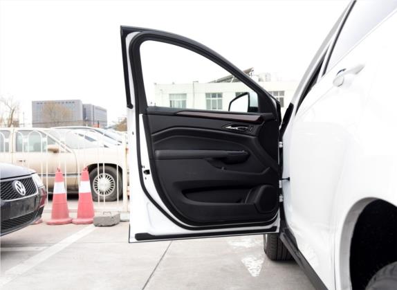 凯迪拉克SRX 2015款 3.0L 豪华型 车厢座椅   前门板