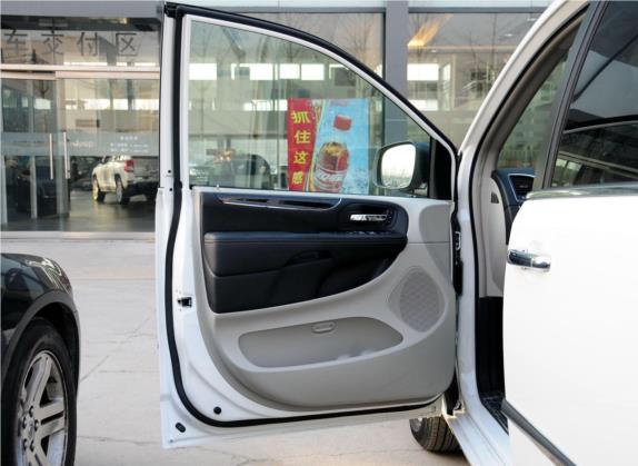 大捷龙(进口) 2013款 3.6L 豪华版 车厢座椅   前门板