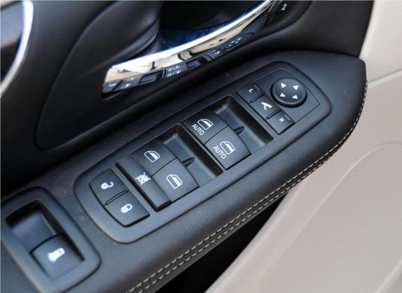 大捷龙(进口) 2013款 3.6L 豪华版 车厢座椅   门窗控制