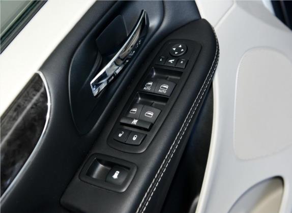 大捷龙(进口) 2014款 3.6L 舒适版 车厢座椅   门窗控制