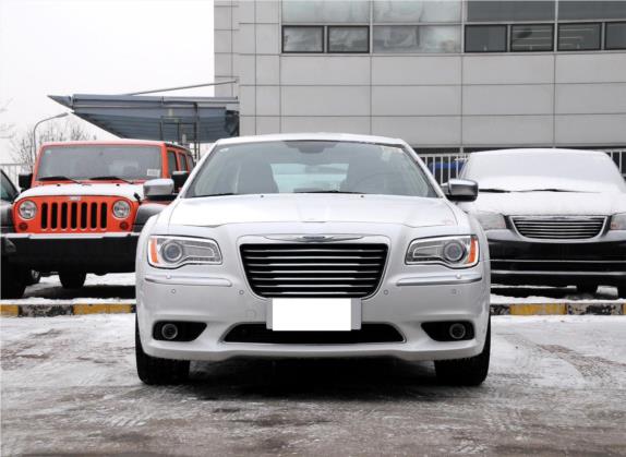 克莱斯勒300C(进口) 2013款 3.6L 尊崇版 外观   正前