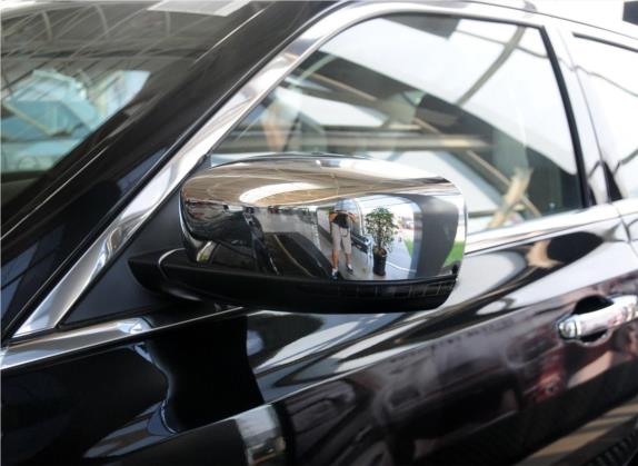 克莱斯勒300C(进口) 2013款 3.6L 尊适版 外观细节类   外后视镜