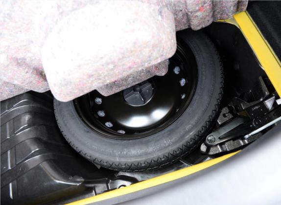 梅甘娜 2014款 R.S. 2.0T 赛版 其他细节类   备胎