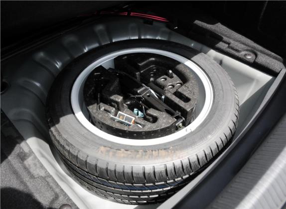 塔利斯曼 2012款 2.5L Nappa旗舰版 其他细节类   备胎