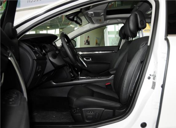 塔利斯曼 2013款 2.5L Nappa旗舰版 车厢座椅   前排空间