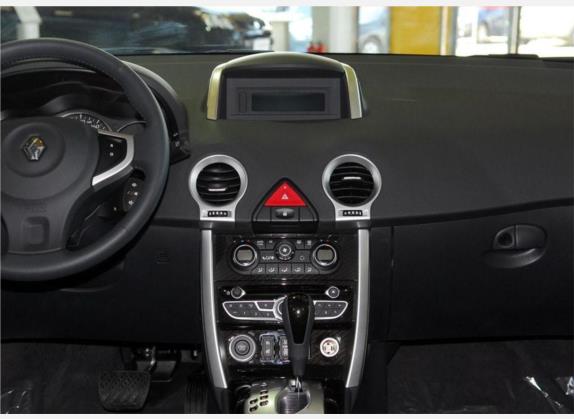 科雷傲(进口) 2010款 2.5L 四驱舒适型 中控类   中控台