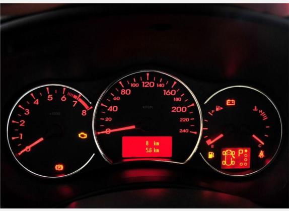 科雷傲(进口) 2010款 2.5L 两驱时尚型 中控类   仪表盘