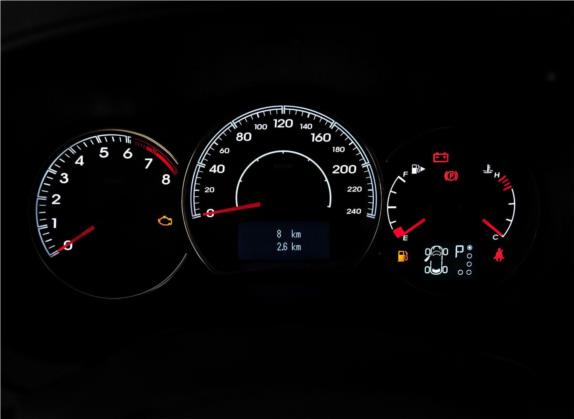 科雷傲(进口) 2013款 2.5L 两驱都市版 中控类   仪表盘
