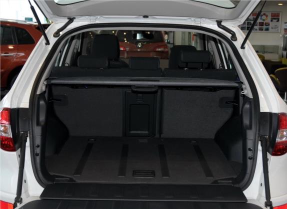 科雷傲(进口) 2013款 2.5L 四驱都市版 车厢座椅   后备厢