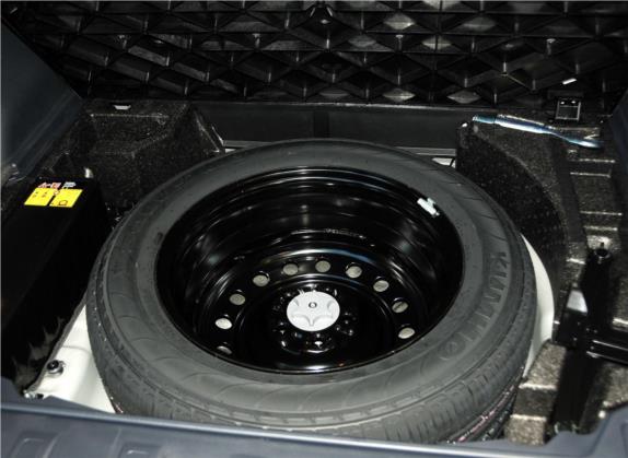 科雷傲(进口) 2014款 2.5L 两驱舒适版 其他细节类   备胎