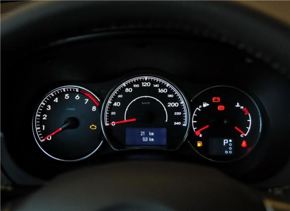 科雷傲(进口) 2014款 2.5L 两驱舒适版 中控类   仪表盘