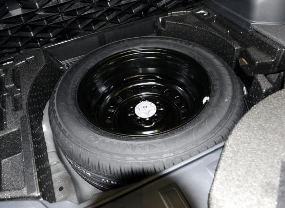 科雷傲(进口) 2014款 改款 2.0L 两驱标准版 其他细节类   备胎