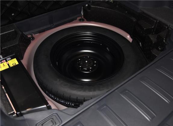 科雷傲(进口) 2015款 2.0L 两驱舒适版 其他细节类   备胎