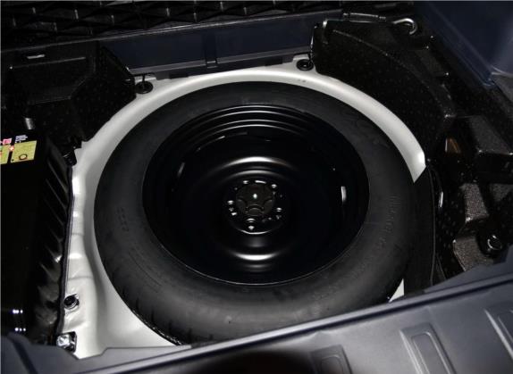 科雷傲(进口) 2015款 2.5L 两驱舒适版 其他细节类   备胎