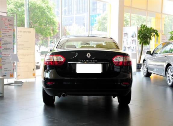 风朗 2011款 2.0L 豪华导航版 外观   正后
