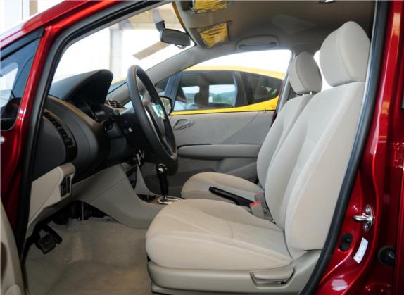 理念S1 2012款 1.3L 自动舒适版 车厢座椅   前排空间