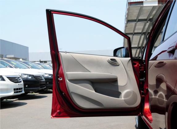 理念S1 2012款 1.3L 自动舒适版 车厢座椅   前门板