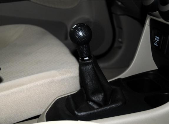 理念S1 2012款 1.5L 手动舒适版 中控类   挡把