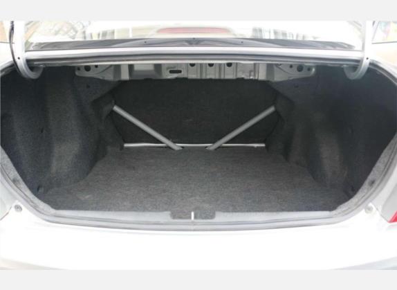 理念S1 2014款 1.3L 自动舒适版 车厢座椅   后备厢