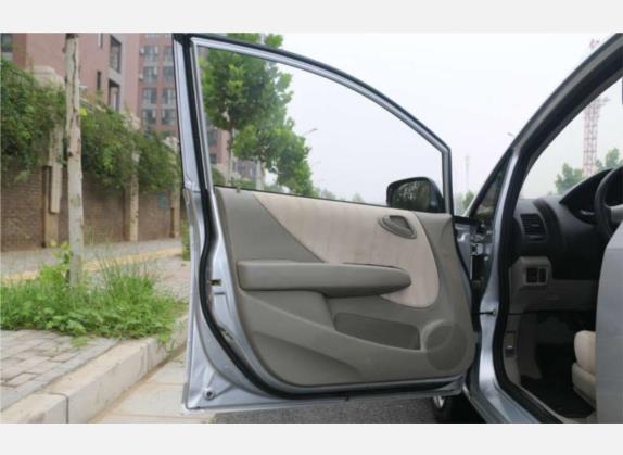 理念S1 2014款 1.3L 自动舒适版 车厢座椅   前门板