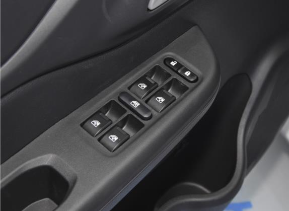 雷丁芒果 2022款 360人气版 车厢座椅   门窗控制