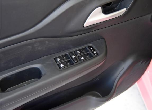 芒果Pro 2022款 200人气版 车厢座椅   门窗控制