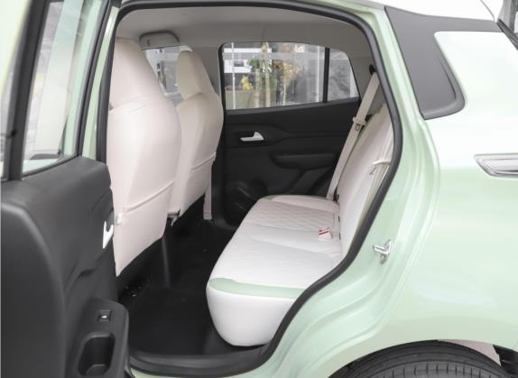 芒果Pro 2022款 220高配版 车厢座椅   后排空间