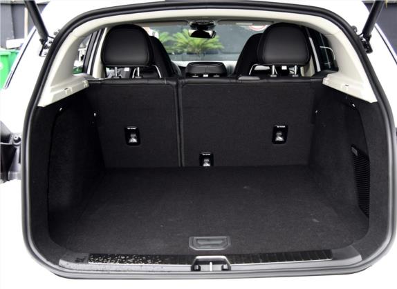 领克01 2017款 2.0T 两驱型Pro版 车厢座椅   后备厢