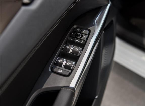 领克01 2017款 2.0T 两驱型版 车厢座椅   门窗控制