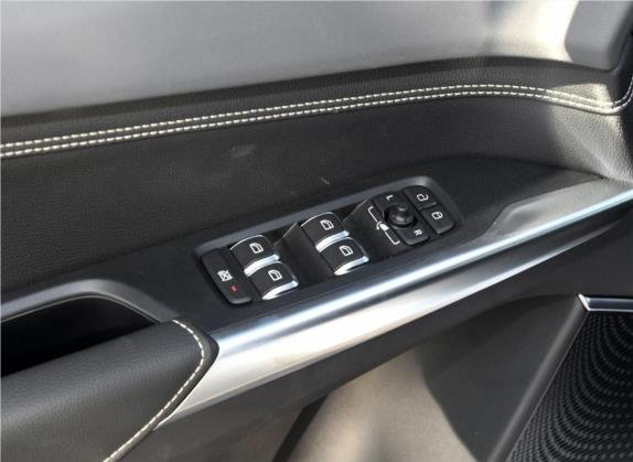 领克01 2019款 2.0T 两驱型版 国V 车厢座椅   门窗控制
