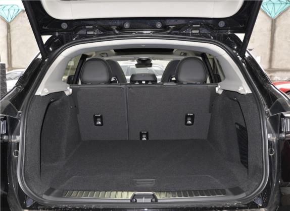 领克01 2019款 2.0T 两驱型Pro版 国V 车厢座椅   后备厢