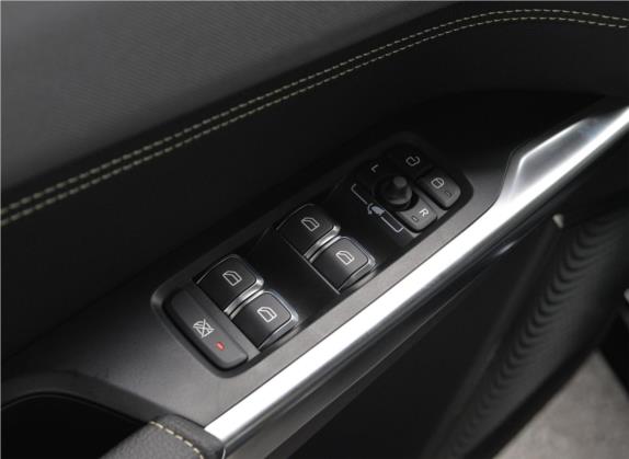 领克01 2019款 2.0T 两驱型Pro版 国V 车厢座椅   门窗控制
