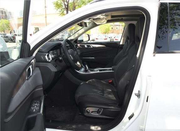 领克01 2019款 2.0T 两驱型Pro版 国VI 车厢座椅   前排空间