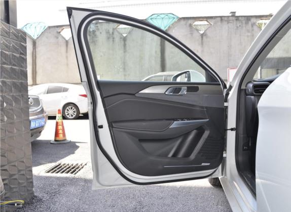 领克03 2019款 1.5TD DCT型Pro版 国VI 车厢座椅   前门板