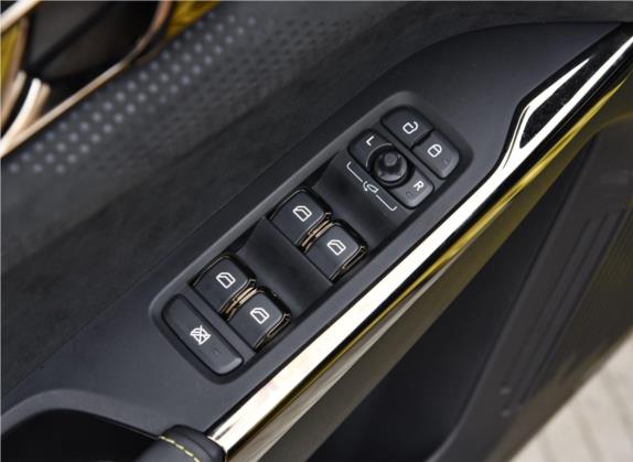 领克03 2019款 03+ 2.0TD 自动性能套装版 车厢座椅   门窗控制