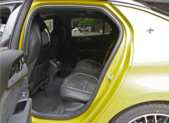 领克03 2022款 03+ 2.0TD 自动性能套装 车厢座椅   后排空间